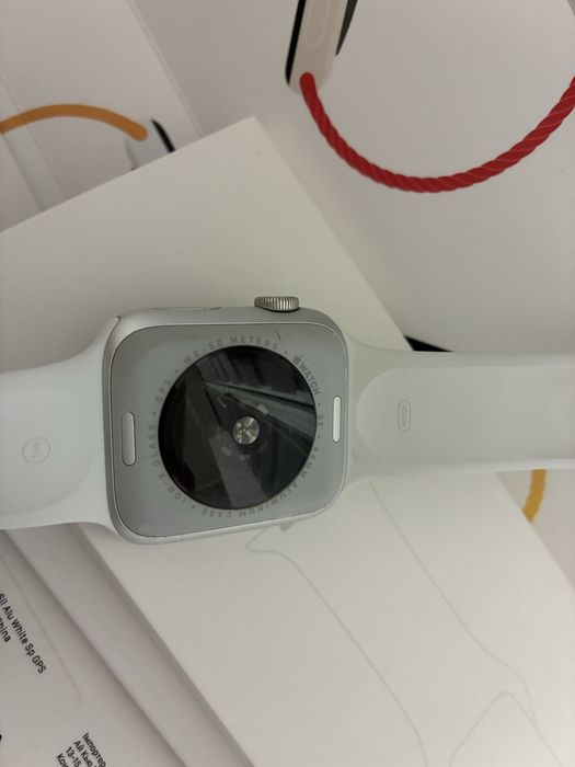 Apple watch se 2 gps 44mm акб 100%