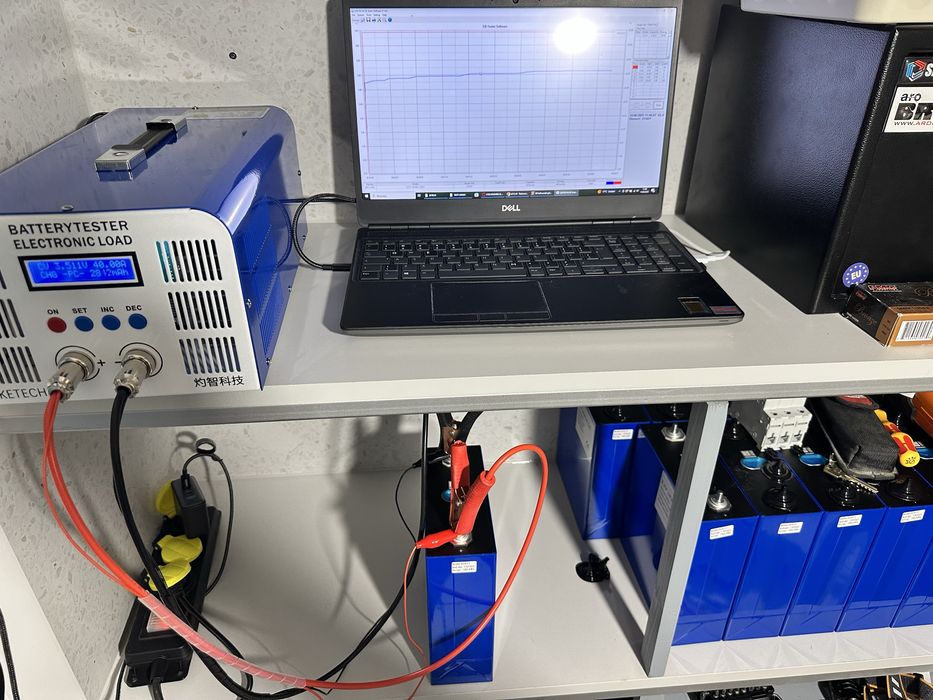 EBC-A40L - tester akumulatorów / elektroniczne obciążenie
