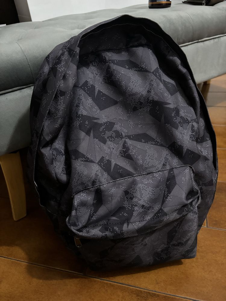 Mochila com compartimento para material fotografico