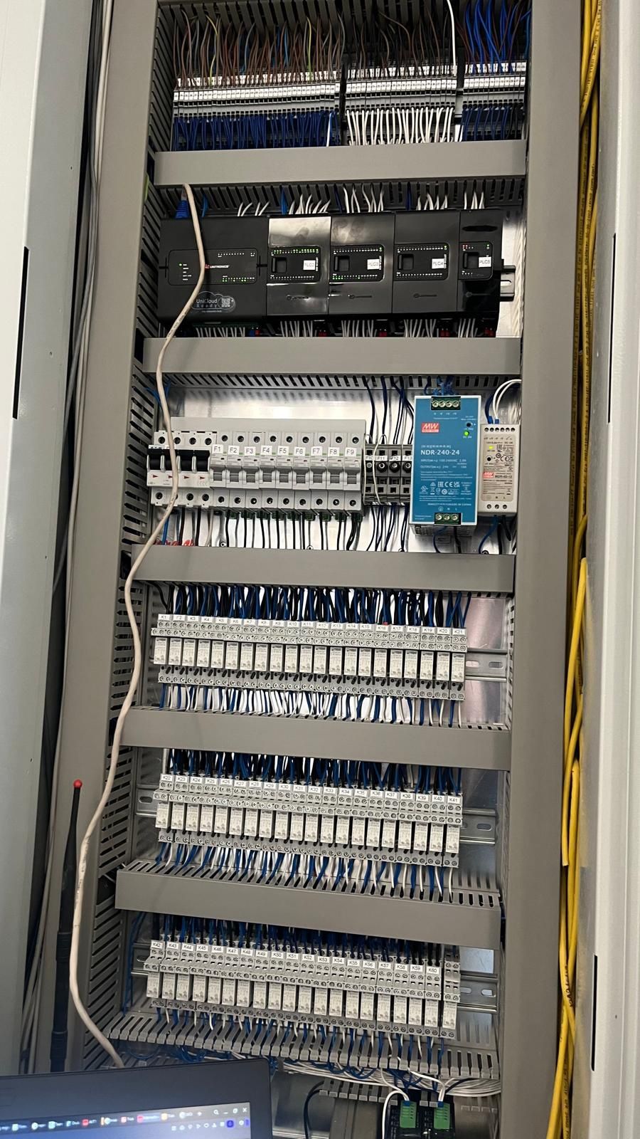 Usługi elektryczne, elektryk, smart home, monitoring, bramy, domofony