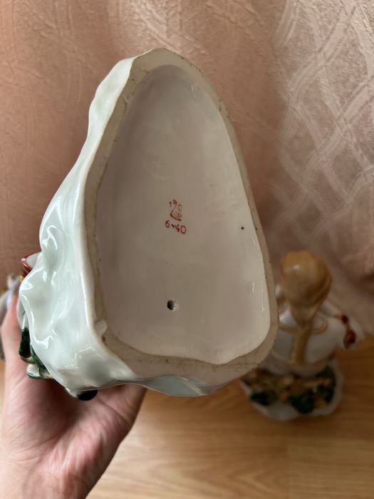 Статуетка «гадання на ромашці»