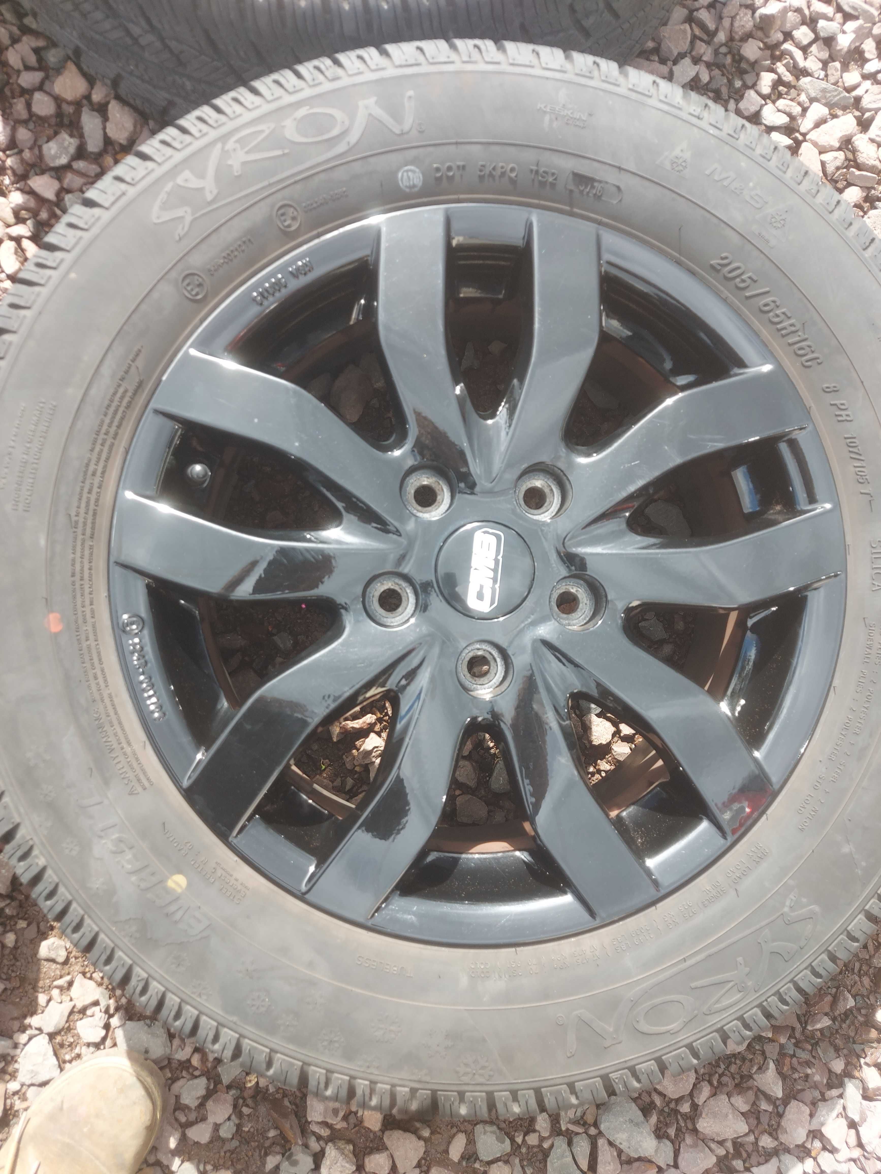 Felgi aluminiowe VW T5 T6 Multivan Amarok 5x120 6,5Jx16 ET52 Kpl.