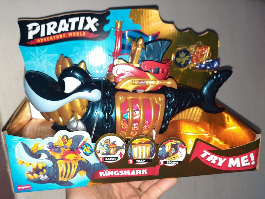Piratix Zestaw King Shark Golden Teeth Złoty Rekin z Klatką