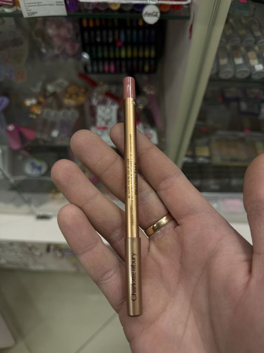 Charlotte tilbury pillow talk lip cheat