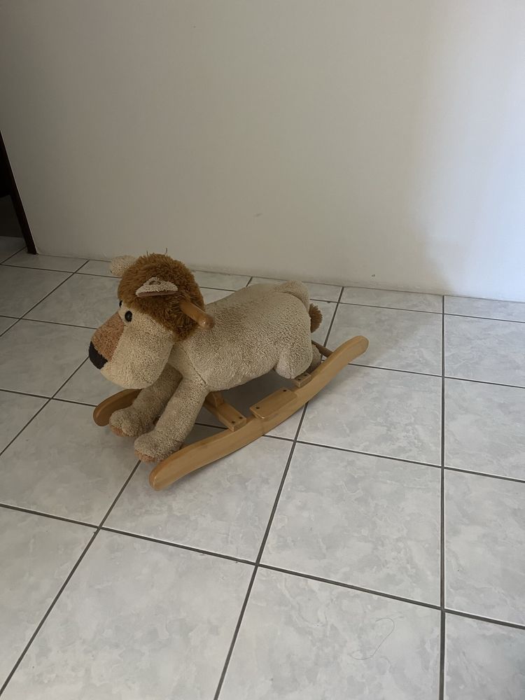 Leão de brincae infaltil