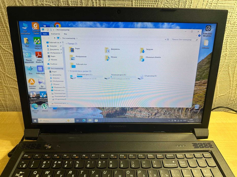 Lenovo B570e в рабочем состоянии|240Gb SSD+320Gb HDD|i5-2520m|4Gb