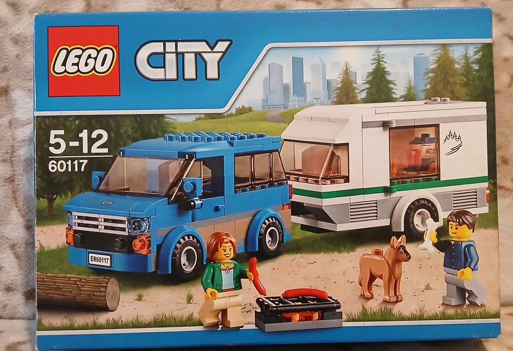 Klocki Lego City (60117) Van z przyczepą kampingową - stan jak nowy