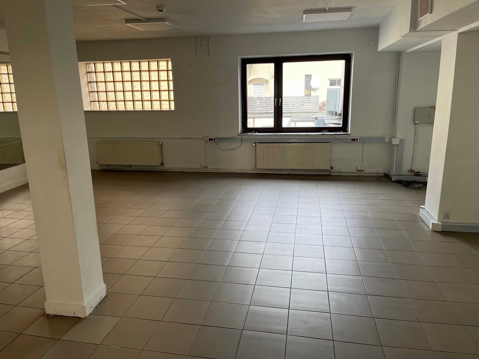 Lokal usługowy biurowy w centrum Chrzanów, 100-200 m2