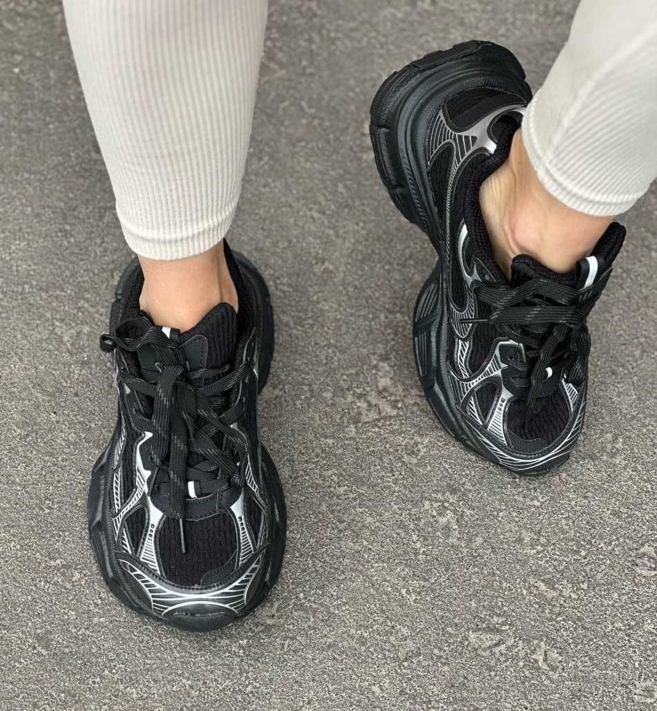 Черные с серебряными вставками женские кожанные кроссовки кросівки