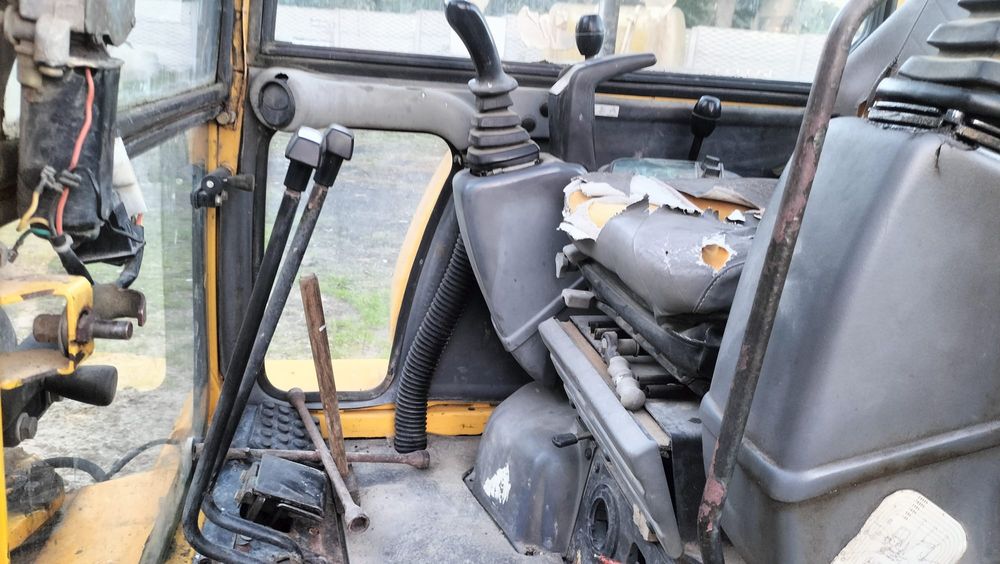 Sprzedam Koparkę komatsu pc10