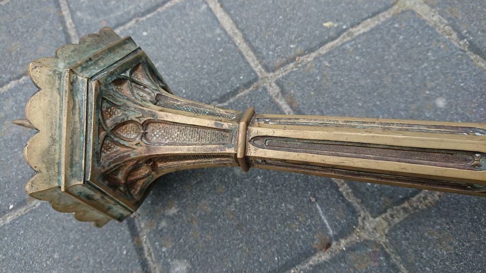 Продам підсвічник старий.