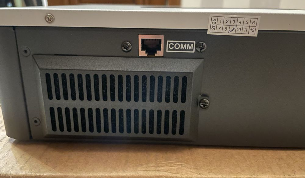 Інвертор гібридний 12 W 1,8 кВт Резервне живлення