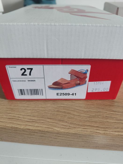Sandały emel w bardzo dobrym stanie