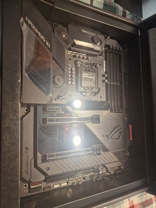 Plyta glowna MAXIMUS XI ASUS