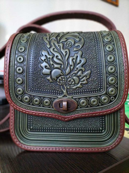 Нова шкіряна сумка ЕТНО