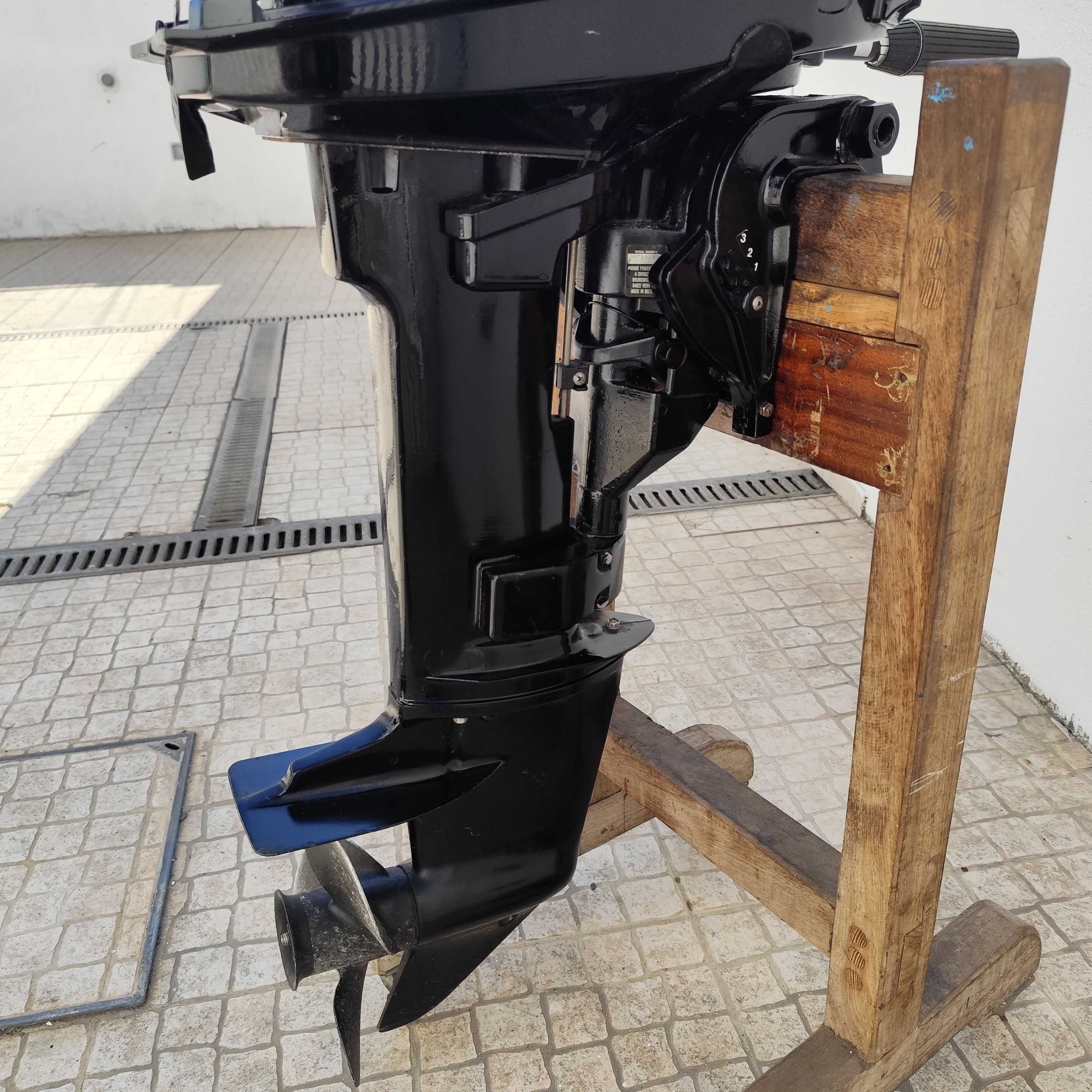 Motor Mercury 8 hp 2 tempos para Barco