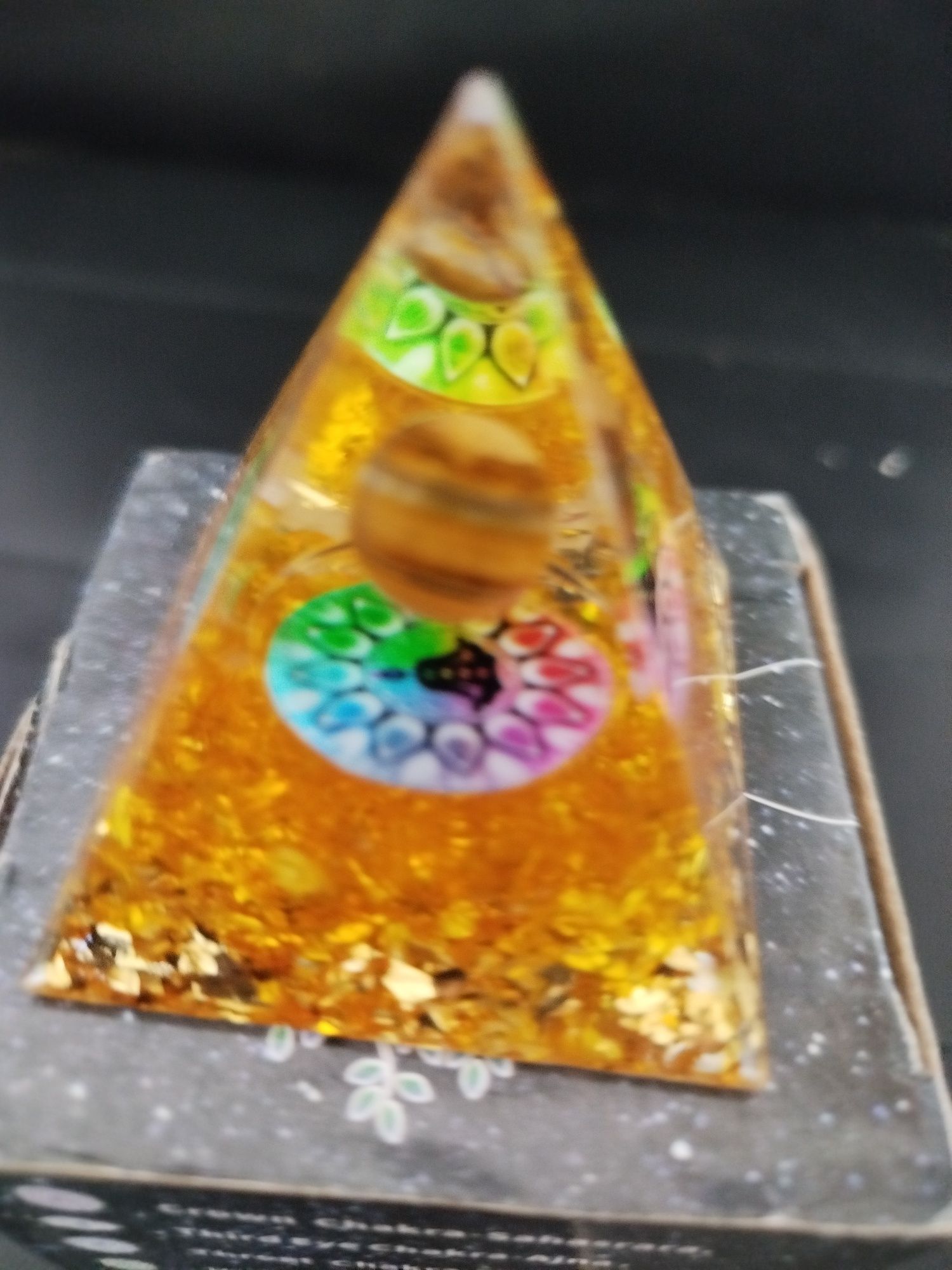 Pirâmide de Orgonite PREÇO DE NATAL