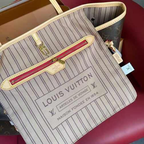 Torebka damska elegancka Louis Vuitton 511-19