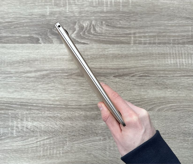 Macbook Retina 12 2017 (Air) | 8gb ram | 256 ssd | intel 1.2/2.9 ghz