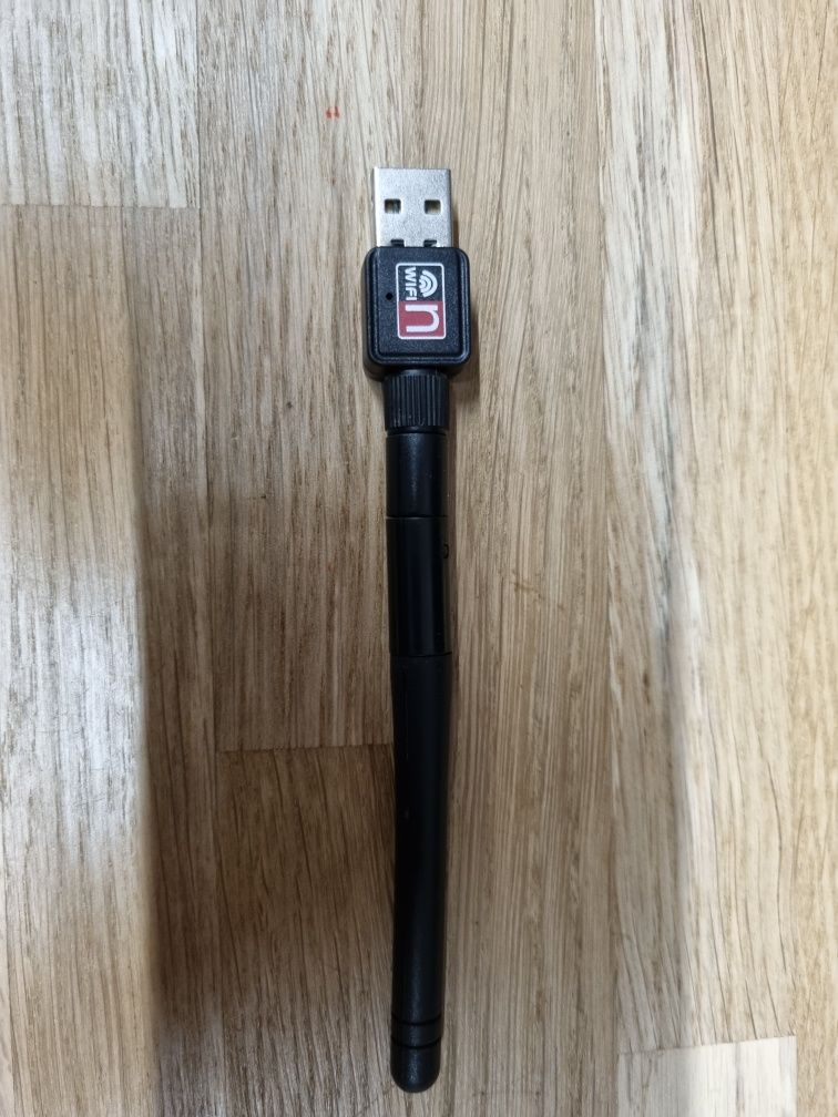 Adapter Wi-Fi z anteną w ilości 30 sztuk