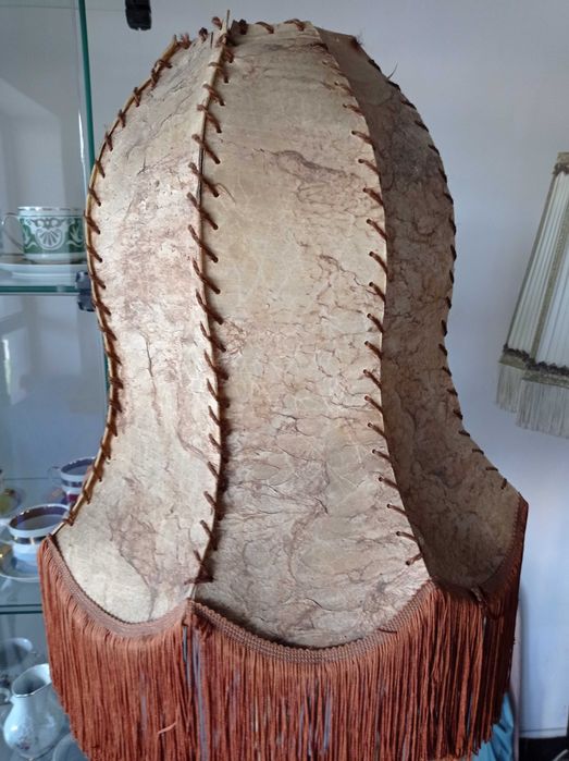 Wysoka stojaca stylowa marmurowo mosiezna lampa OS1006