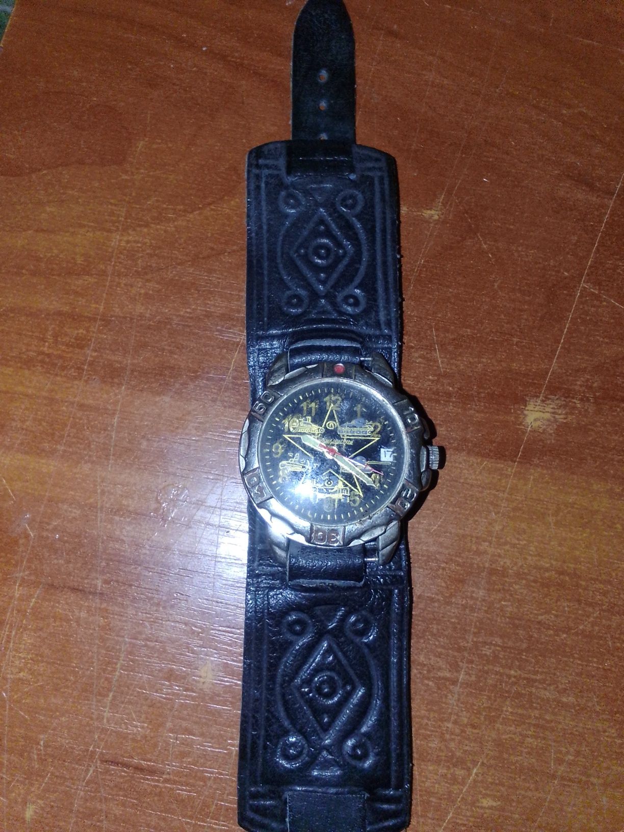 Продам часы механические