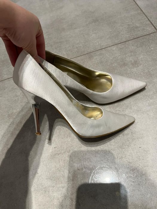 Buty na obcasie szpilki