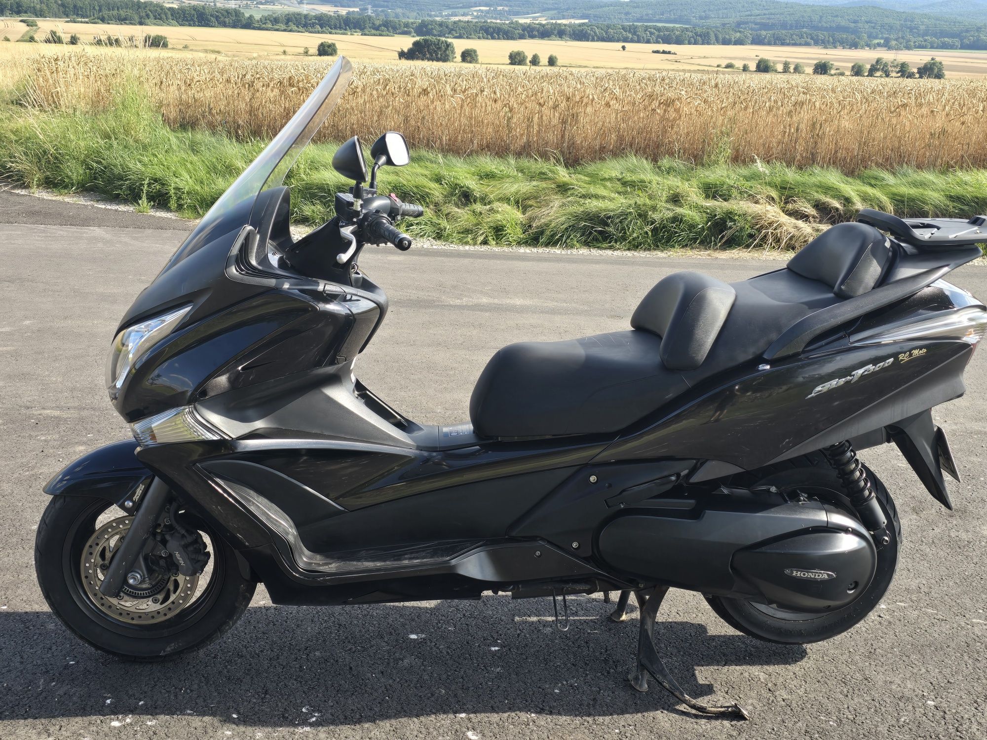Honda Silver Wing FJS