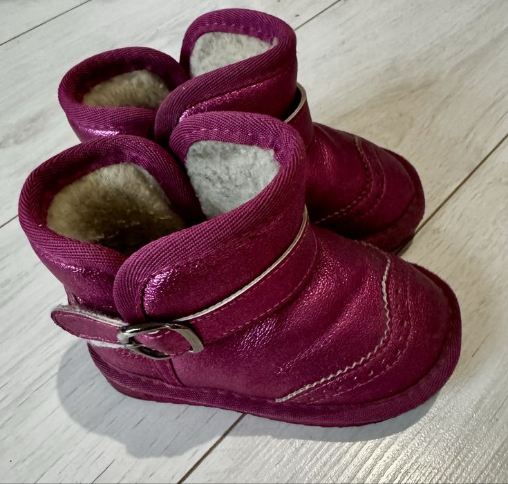 Дитячі уггі