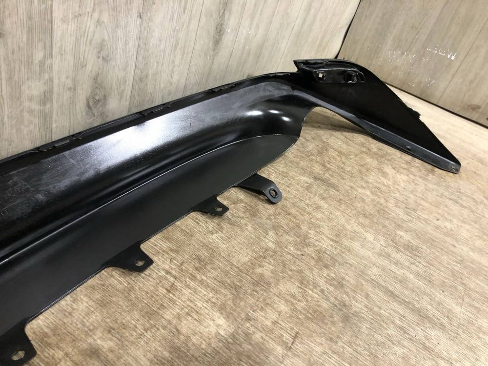 Бампер задний Toyota Camry 8 XV70 (2017-2023 г.) спойлер диффузор юбка