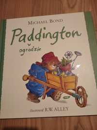 Paddington w ogrodzie