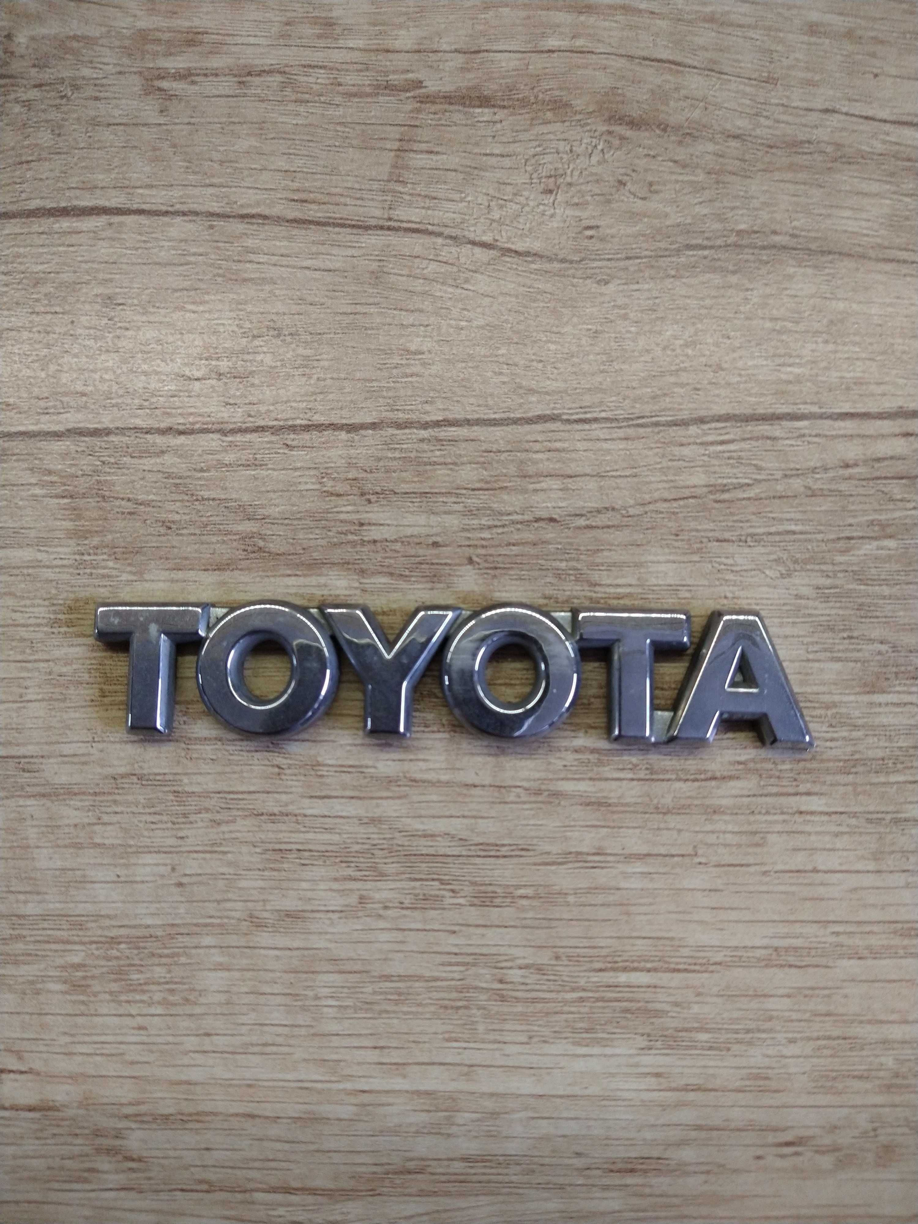 emblematy Toyota