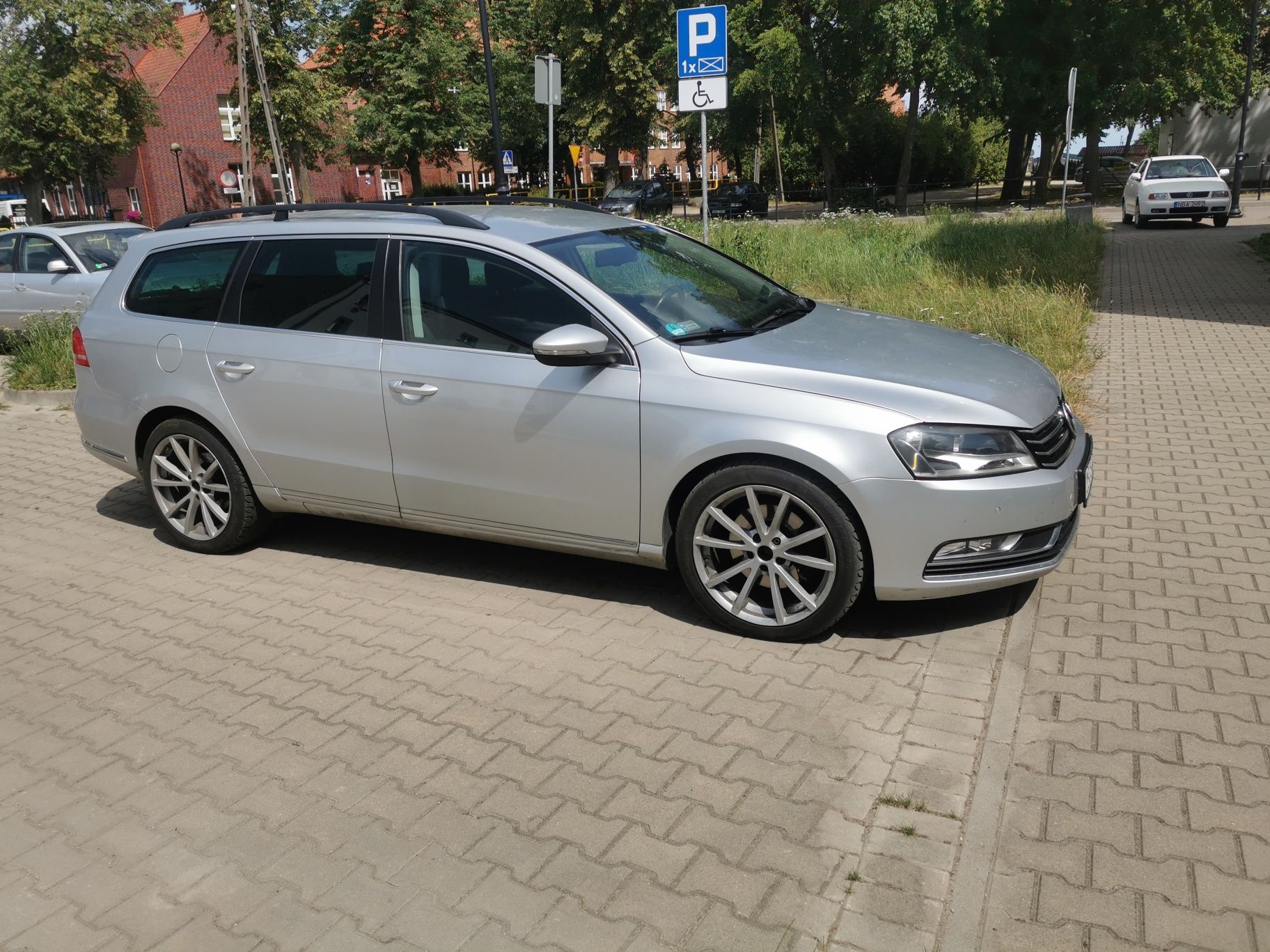 Volkswagen Passat b7 2.0 tdi