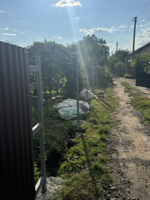 Надам послугу, монтаж стовпців брами фіртки