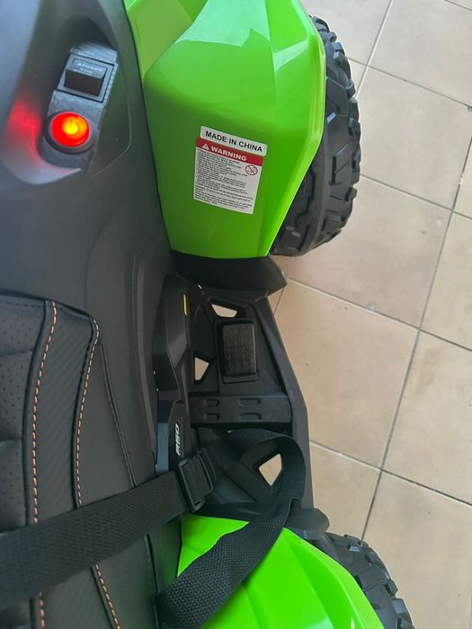 Moto 4 can am elétrica