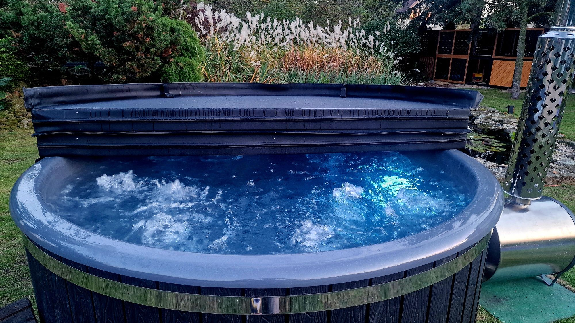 Jacuzzi ogrodowe, balia, wanna z systemem masaży