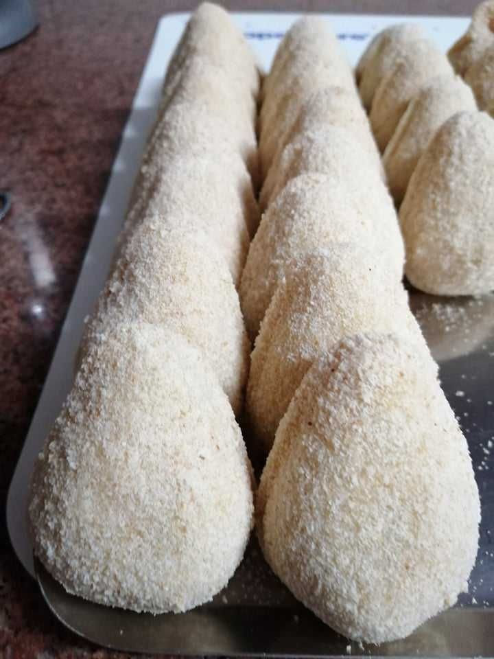 Fabrica de Coxinha de Galinha, Molde Coxinha de Frango 50g 70g.