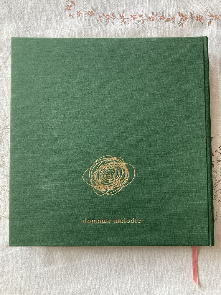 Nutny pamiętnik DOMOWE MELODIE Jucho