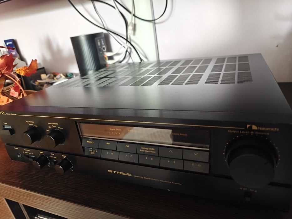 Amplituner stereo Nakamichi SR 2E