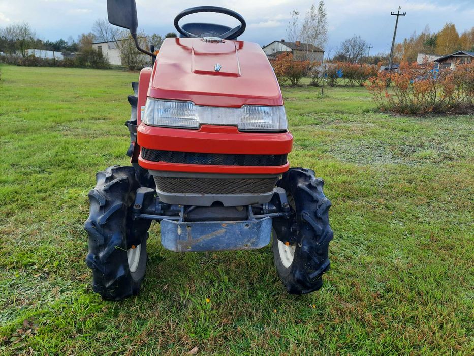 Yanmar Ke 4 japoński traktorek do sadów i ogrodów