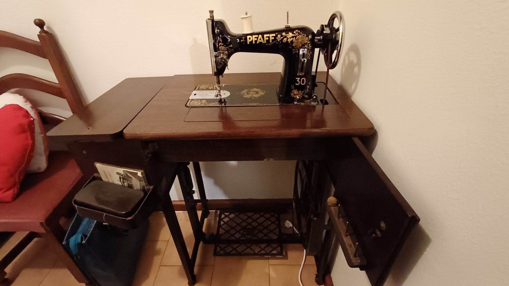 Máquina de costura Pfaff 30