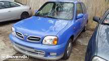 Nissan Micra de 2001 para peças