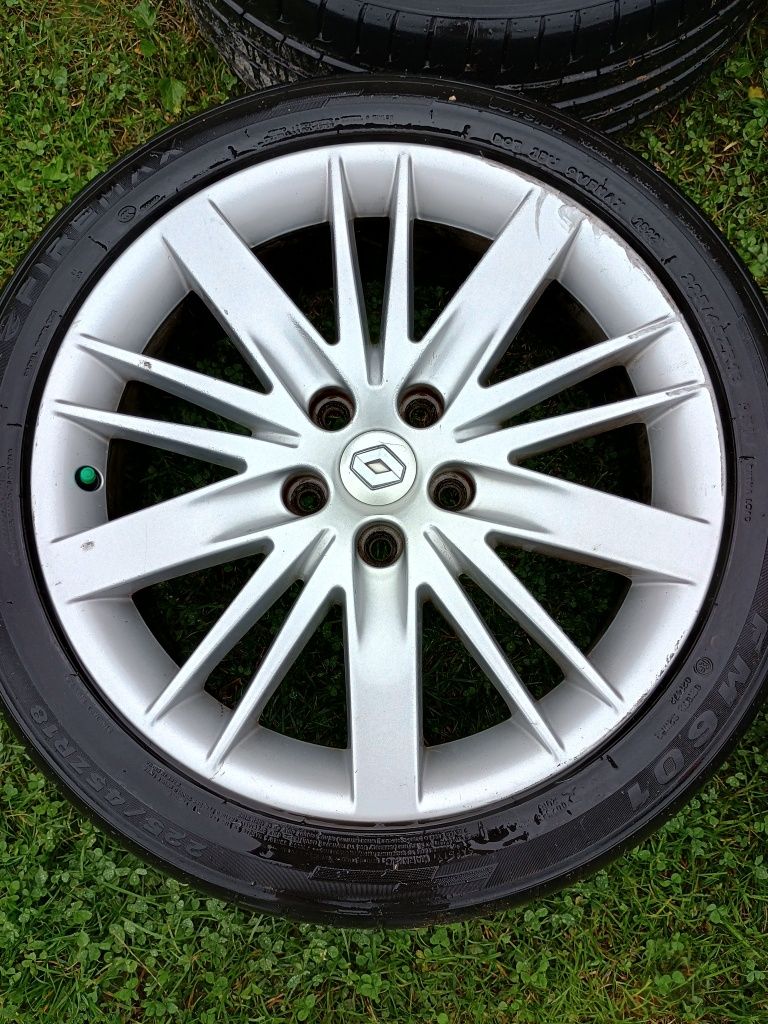 Koła felgi 225 45 R18 Celsium Laguna III