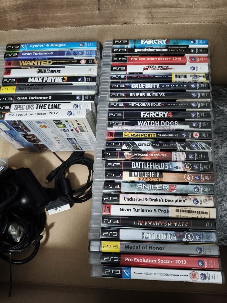 Vendo PS3 com jogos