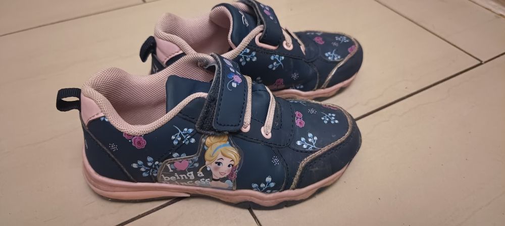 Świecące buty dziewczęce roz 30
