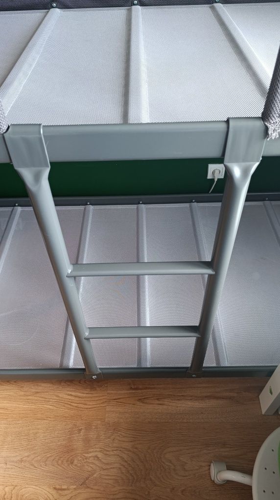 Rama łóżka piętrowego Ikea tuffing