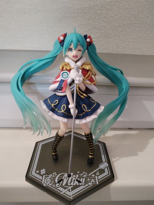 Колекційна аніме-фігурка Taito Miku Winter Live Міку Хацуне, 18 см