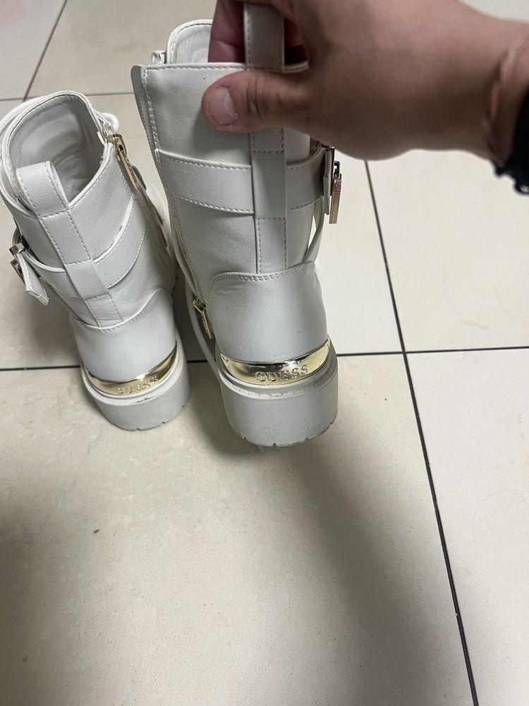 Guess botki jak nowe