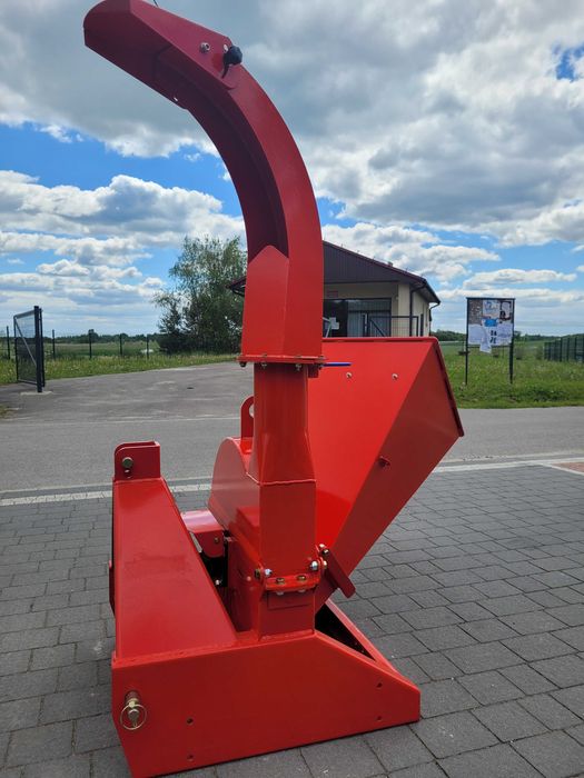 Rozdrabniacz do gałęzi/ Rębak tarczowy nożowy do ciągnika- DOWÓZ