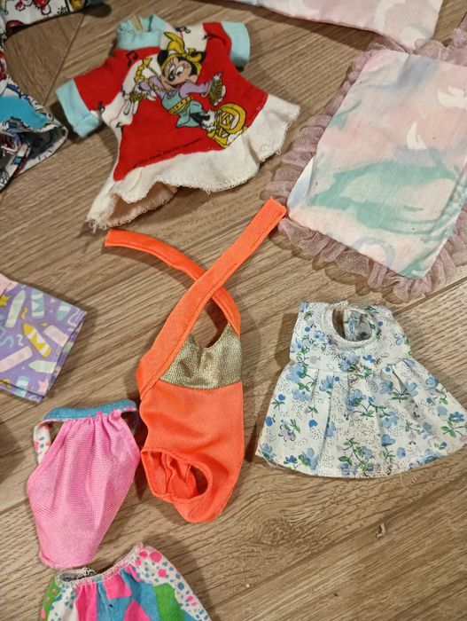 Ubrania dla lalki Barbie ciuszki + pościel